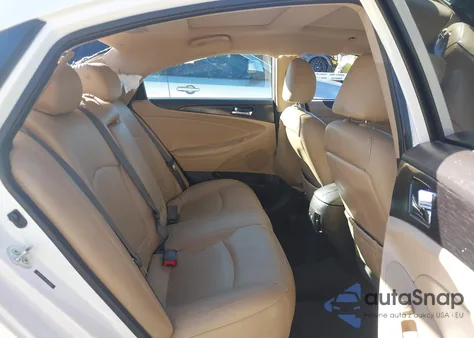 2013 Hyundai Sonata Limited z USA, uszkodzony, nr VIN 5NPEC4AC3DH737862